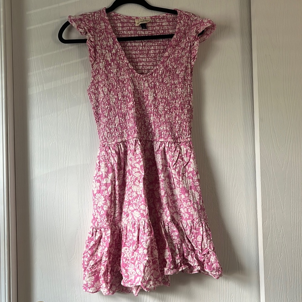 Universal thread pink dress